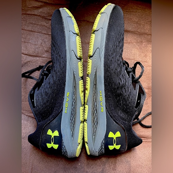 Under Armour Other - UA HOVR SONIC 3 W/ Bluetooth. Sz 10.5 black and florescent green